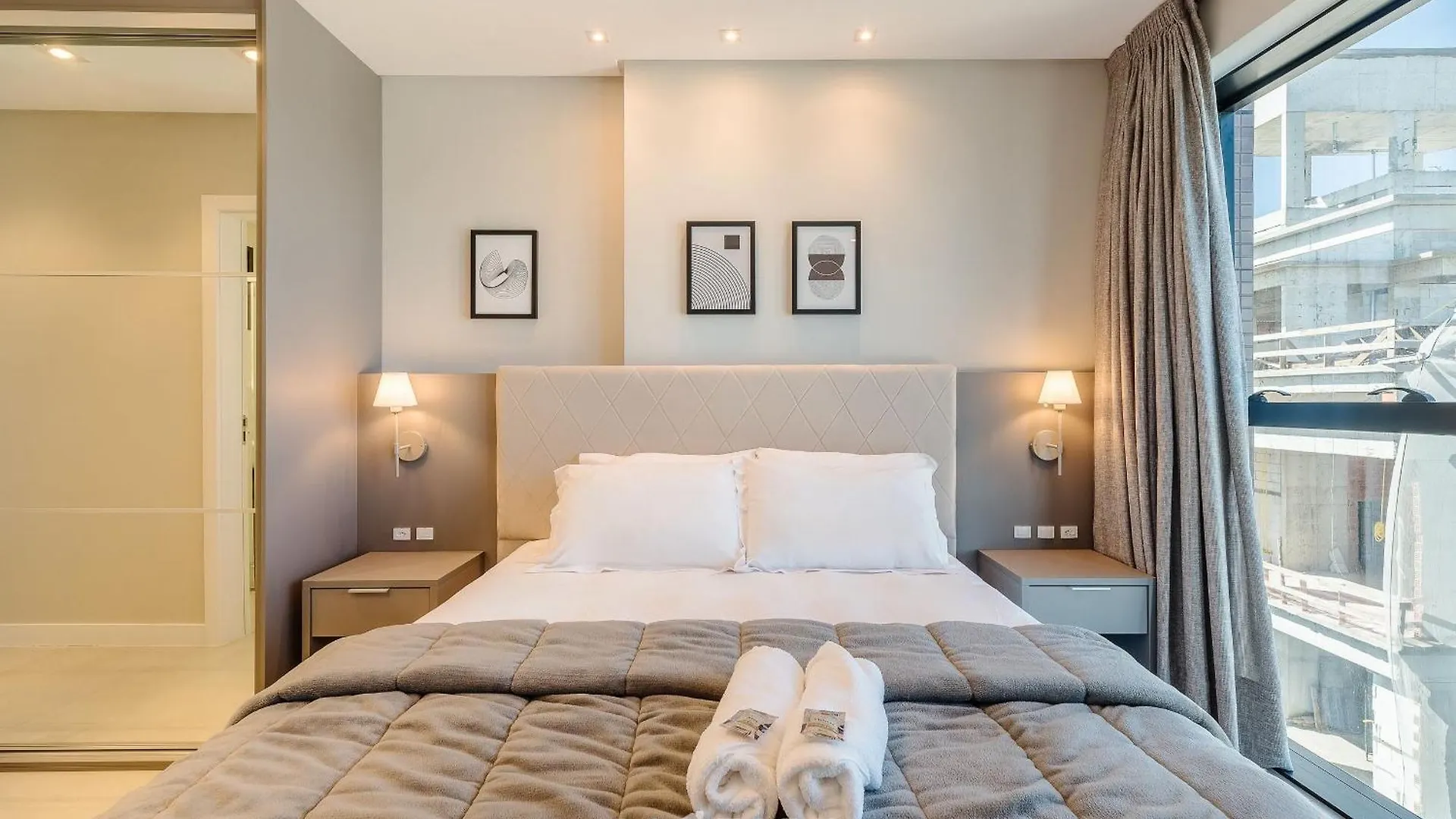 Apartamento Mhf II - Apts Variados Em Predio Com Vista Para O Mar Em Itapema