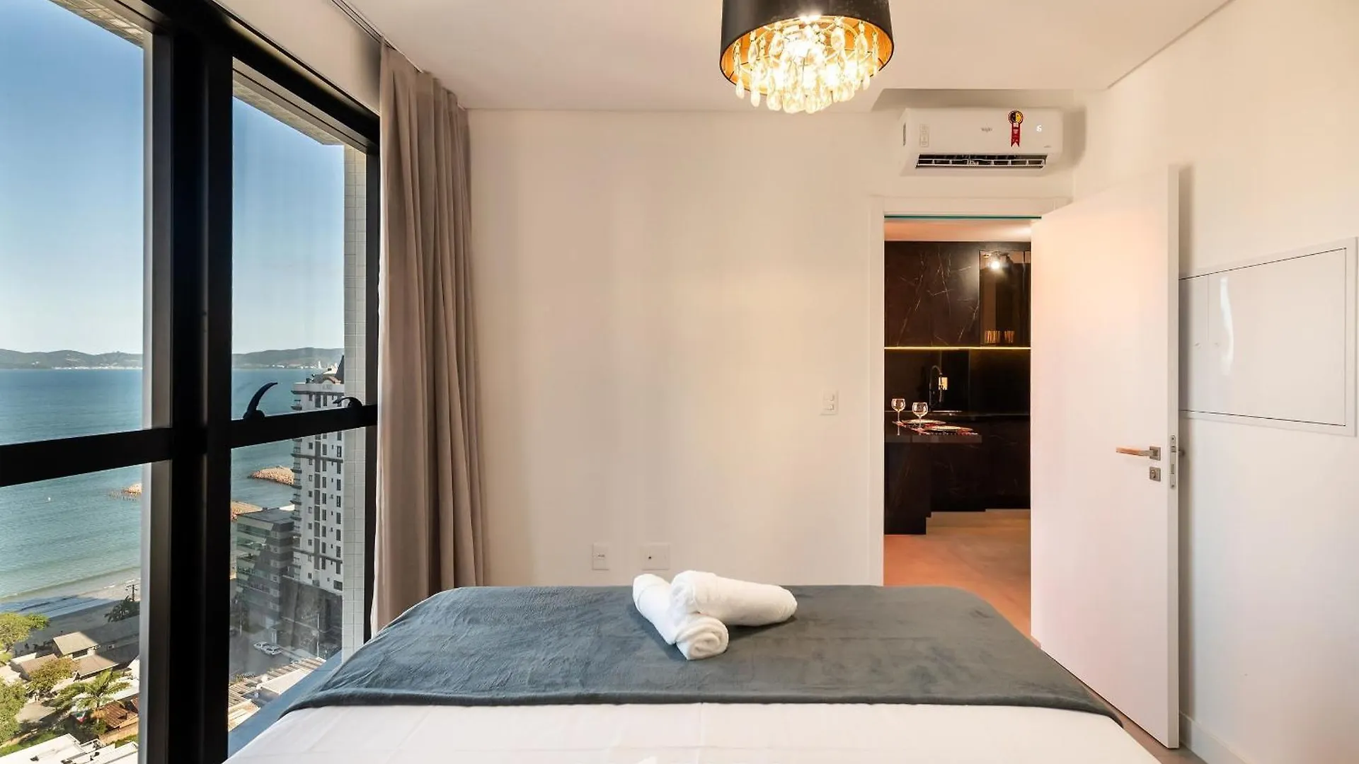 Apartamento Mhf II - Apts Variados Em Predio Com Vista Para O Mar Em Itapema