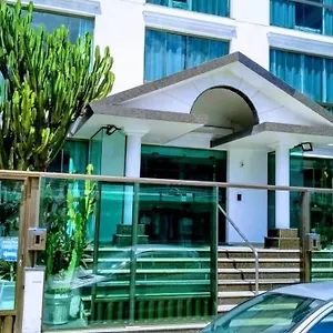 apt-lindo-loft-a-beira-mar-da-prainha.cabofriohotels.org/